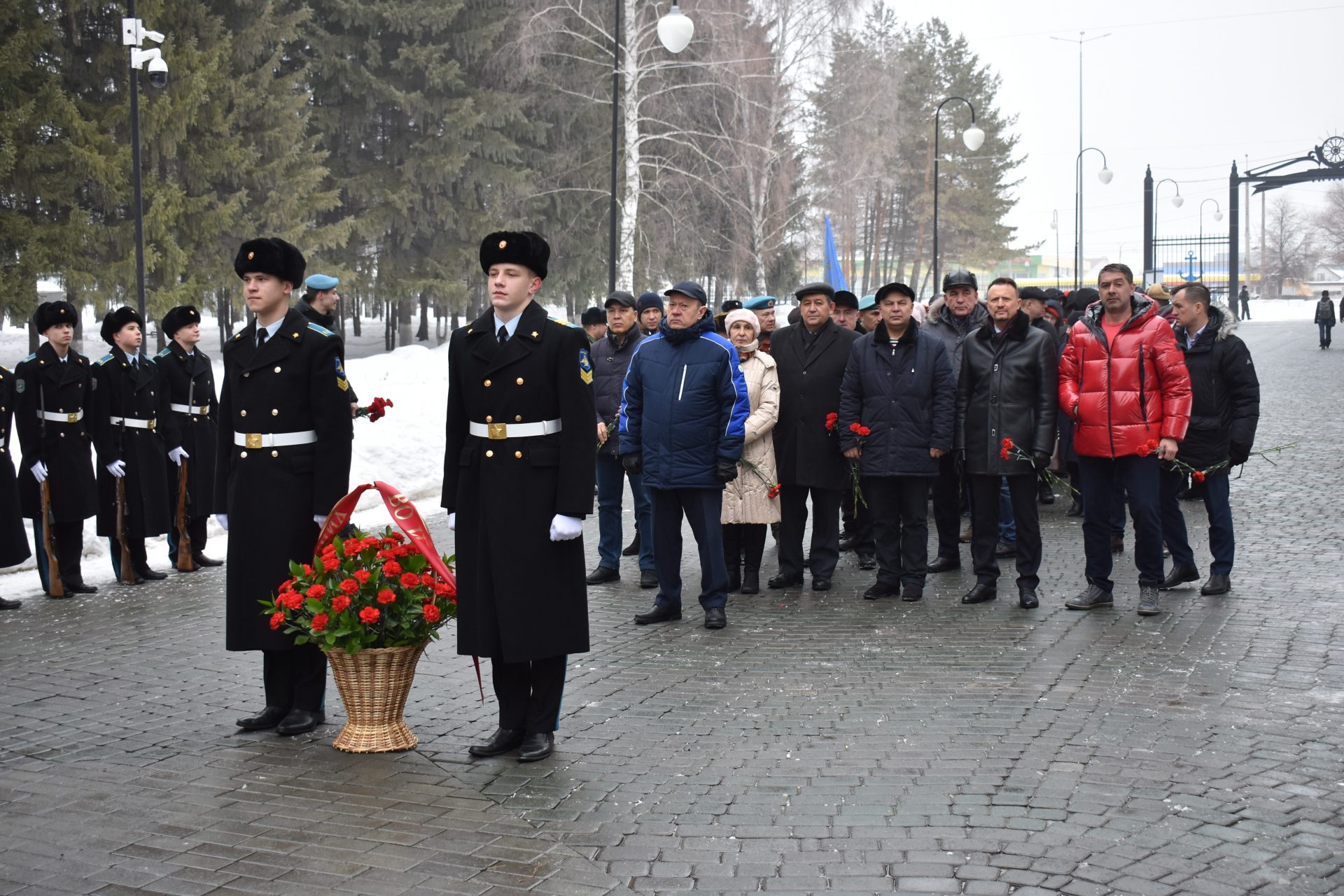 1 марта в Уфе почтили память десантников легендарной 6 роты | Официальный  сайт МБУ Издательский дом Уфа